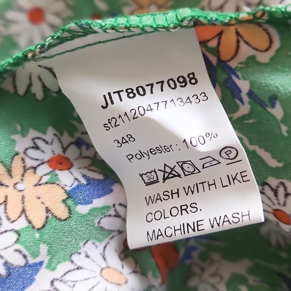 NWOT Shein Plus Curve Green Floral Flowy Shorts 1X - Picture 10 of 10